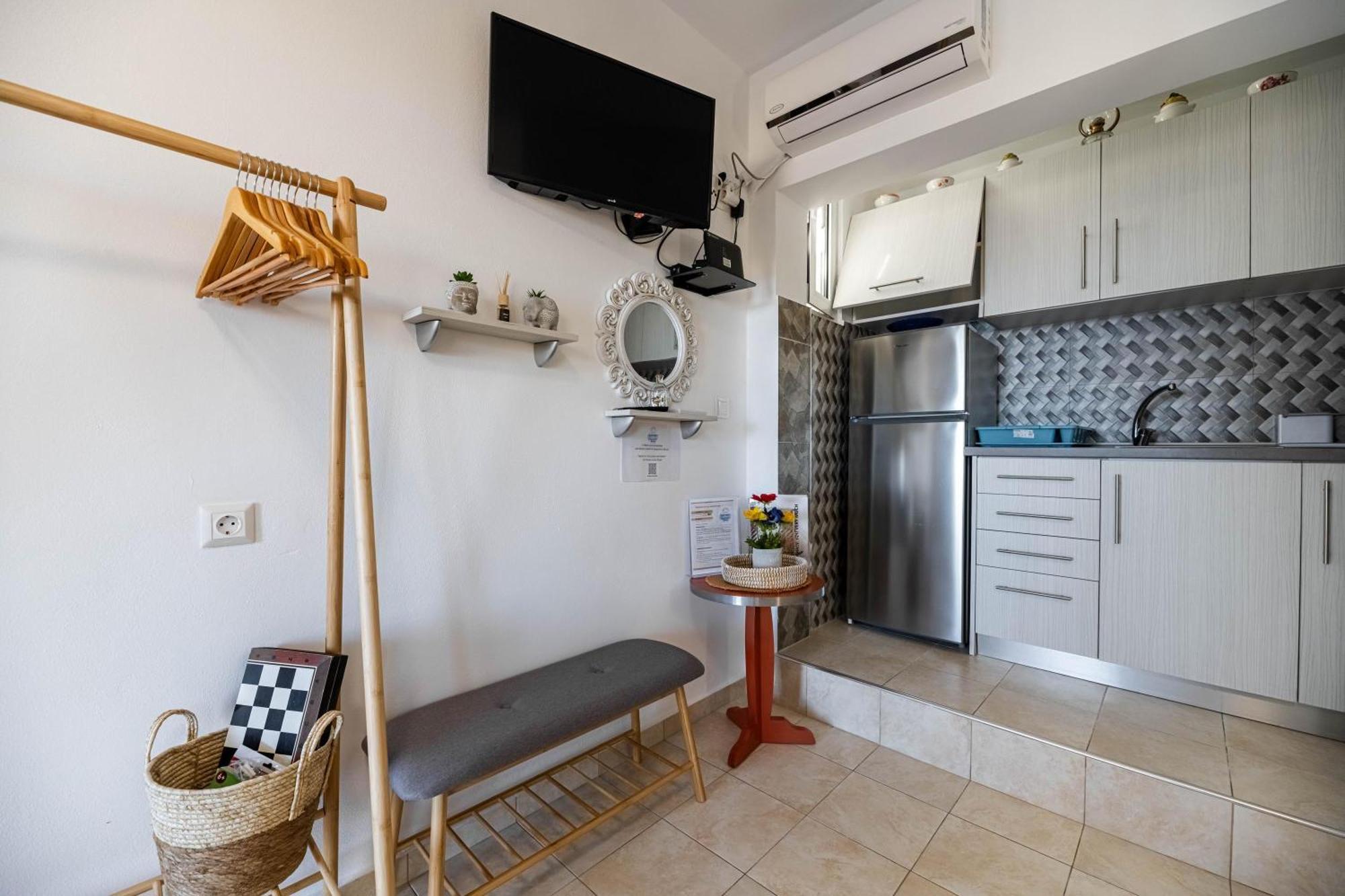 Aperanto Galazio Apartment Archangelos  Exteriér fotografie